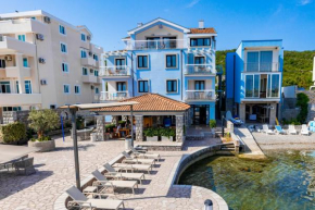Отель ApartHotel Villa Lav  Тиват